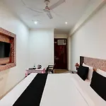 Gold Stay Ravi